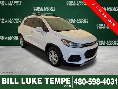 Used 2020 Chevrolet Trax LT w/ LT Convenience Package image 1