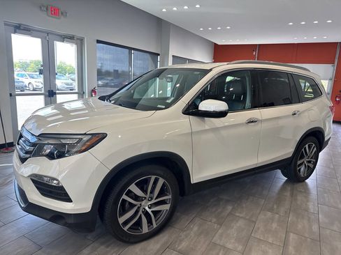 Used 2017 Honda Pilot Elite image 10