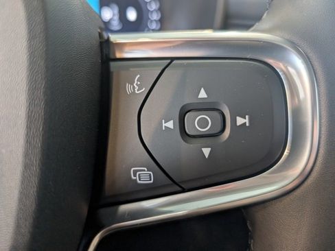 New 2026 Volvo XC40 B5 Ultra w/ Climate Package image 17