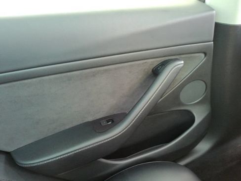 Used 2023 Tesla Model 3 Standard Range RWD image 29