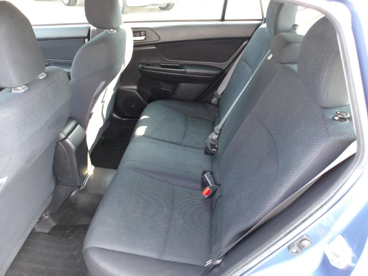 Used 2014 Subaru Impreza 2.0i Premium w/ All-Weather Package w/CVT AWD/4WD image 10