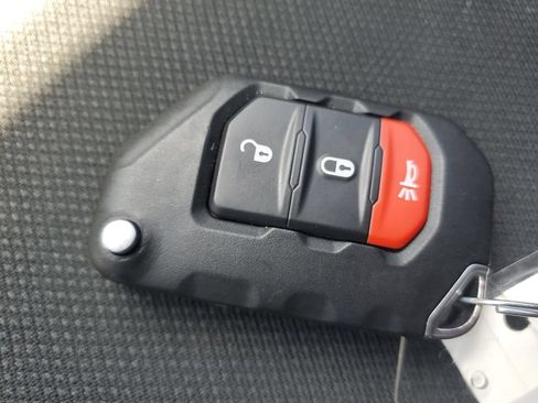 Used 2021 Jeep Wrangler Unlimited Sport AWD/4WD image 24