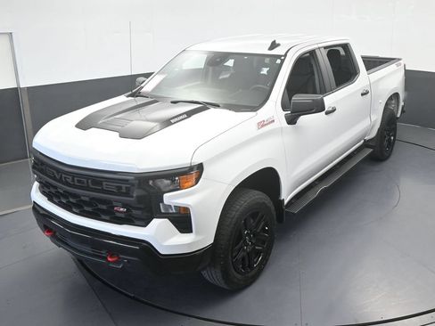 Used 2025 Chevrolet Silverado 1500 Custom Trail Boss AWD/4WD image 51