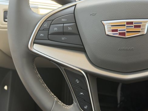 New 2026 Cadillac XT5 Premium Luxury FWD image 31
