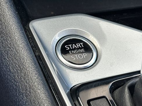 Used 2024 Nissan Altima 2.5 SV FWD image 21