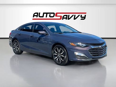 Used 2025 Chevrolet Malibu RS FWD image 1