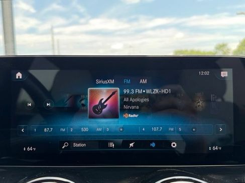 Used 2022 Mercedes-Benz GLB 250 4MATIC image 16