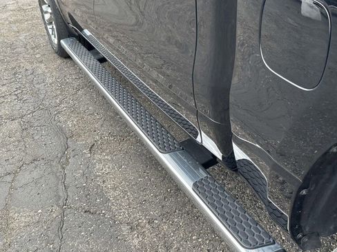 Used 2023 RAM 1500 Laramie AWD/4WD image 14