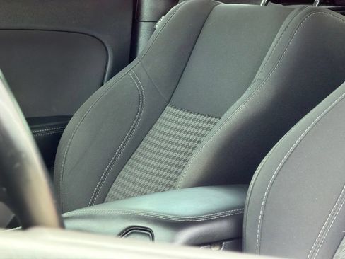 Used 2016 Dodge Challenger SXT RWD image 25