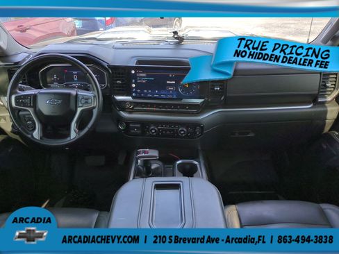 Used 2022 Chevrolet Silverado 1500 LT Trail Boss w/ LT Trail Boss Premium Package AWD/4WD image 15