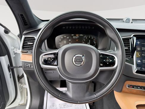Used 2019 Volvo XC90 T8 Inscription w/ Luxury Package AWD/4WD image 11