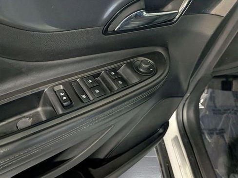 Used 2022 Buick Encore Preferred w/ Safety Package AWD/4WD image 15