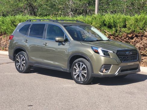 Used 2022 Subaru Forester Limited AWD/4WD image 3