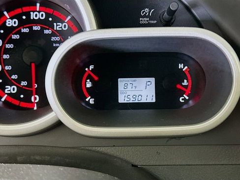 Used 2010 Toyota Matrix image 14