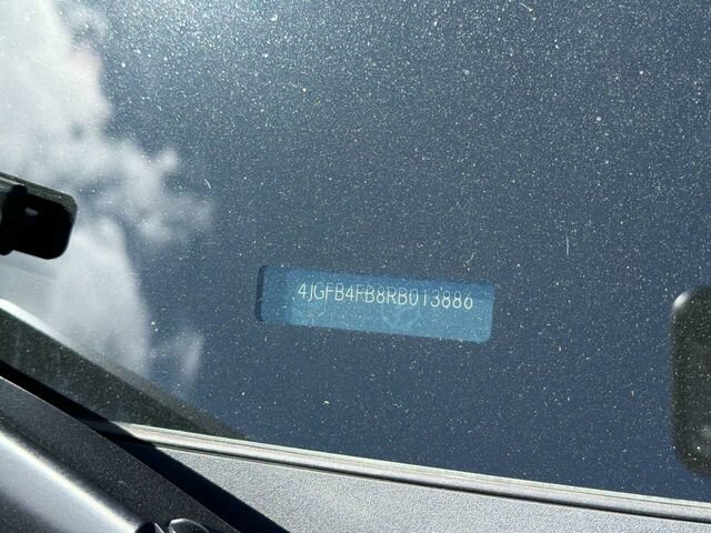 Certified 2024 Mercedes-Benz GLE 350 4MATIC image 3