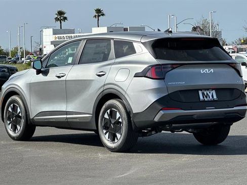 New 2026 Kia Sportage LX image 6