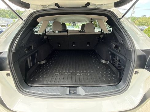 Used 2024 Subaru Outback Premium AWD/4WD image 54
