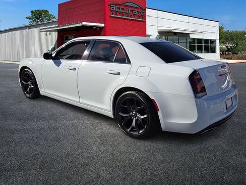 Used 2022 Chrysler 300 S image 3