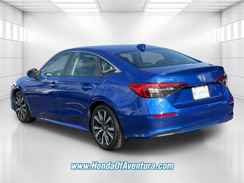 Certified 2024 Honda Civic EX image 4