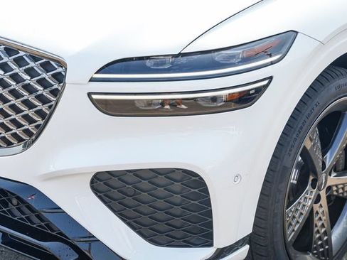 Used 2023 Genesis GV70 3.5T Sport w/ Sport Prestige Package AWD/4WD image 10
