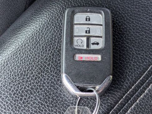 Used 2017 Honda Accord EX image 27