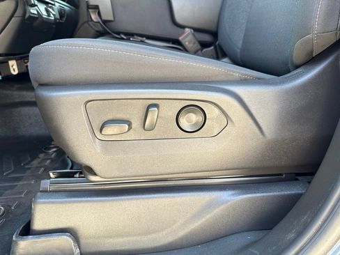 Used 2025 Chevrolet Silverado 2500 Custom w/ Custom Value Package AWD/4WD image 28