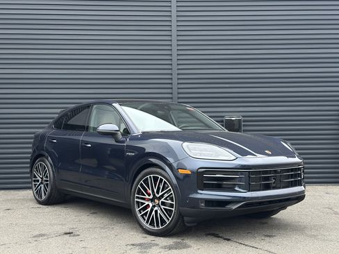 New 2026 Porsche Cayenne S AWD/4WD image 10