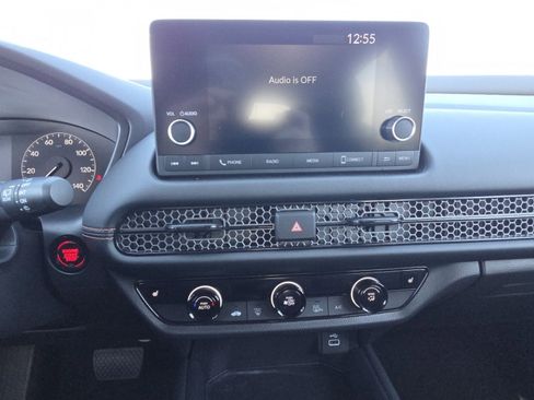 Used 2025 Honda HR-V Sport image 28