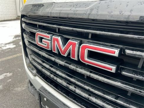 Used 2022 GMC Terrain SLE w/ Driver Convenience Package image 29