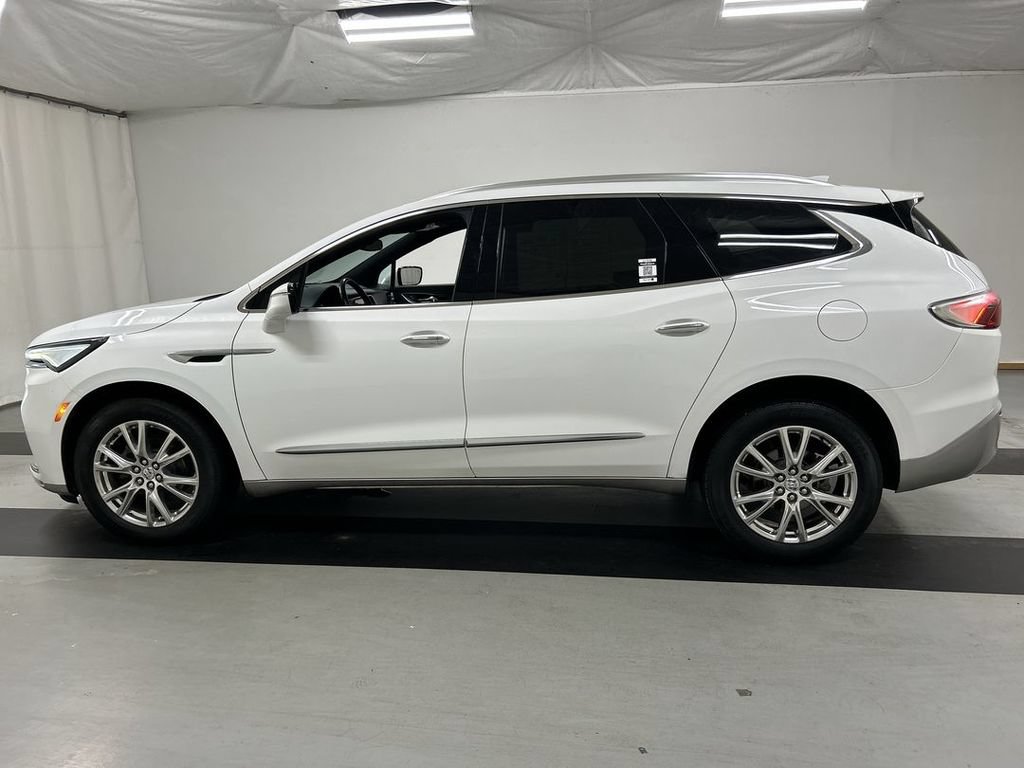 Certified 2023 Buick Enclave Essence w/ Experience Buick Package AWD/4WD image 6