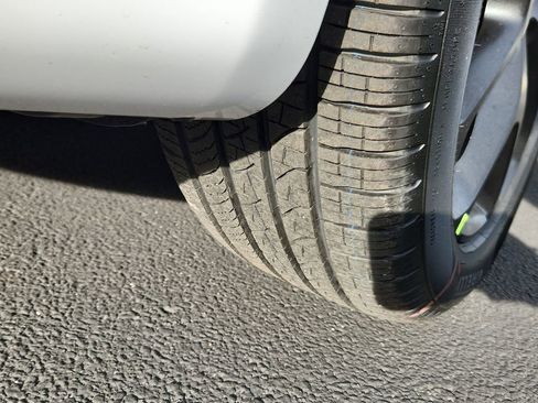 New 2026 Chrysler Pacifica Select w/ S Appearance Package image 11