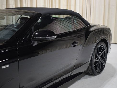 New 2025 Bentley Continental GT Speed image 8