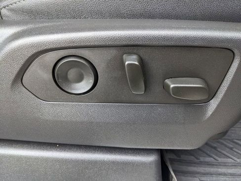 Used 2024 Chevrolet Silverado 2500 LTZ w/ LTZ Plus Package image 58