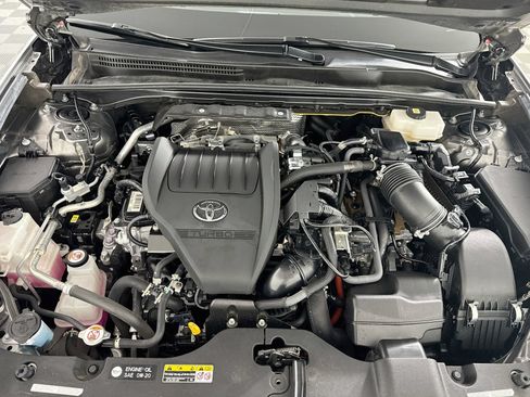 Certified 2023 Toyota Crown Platinum AWD/4WD image 9