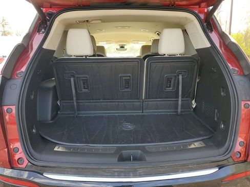 Used 2023 Buick Enclave Premium AWD/4WD image 7