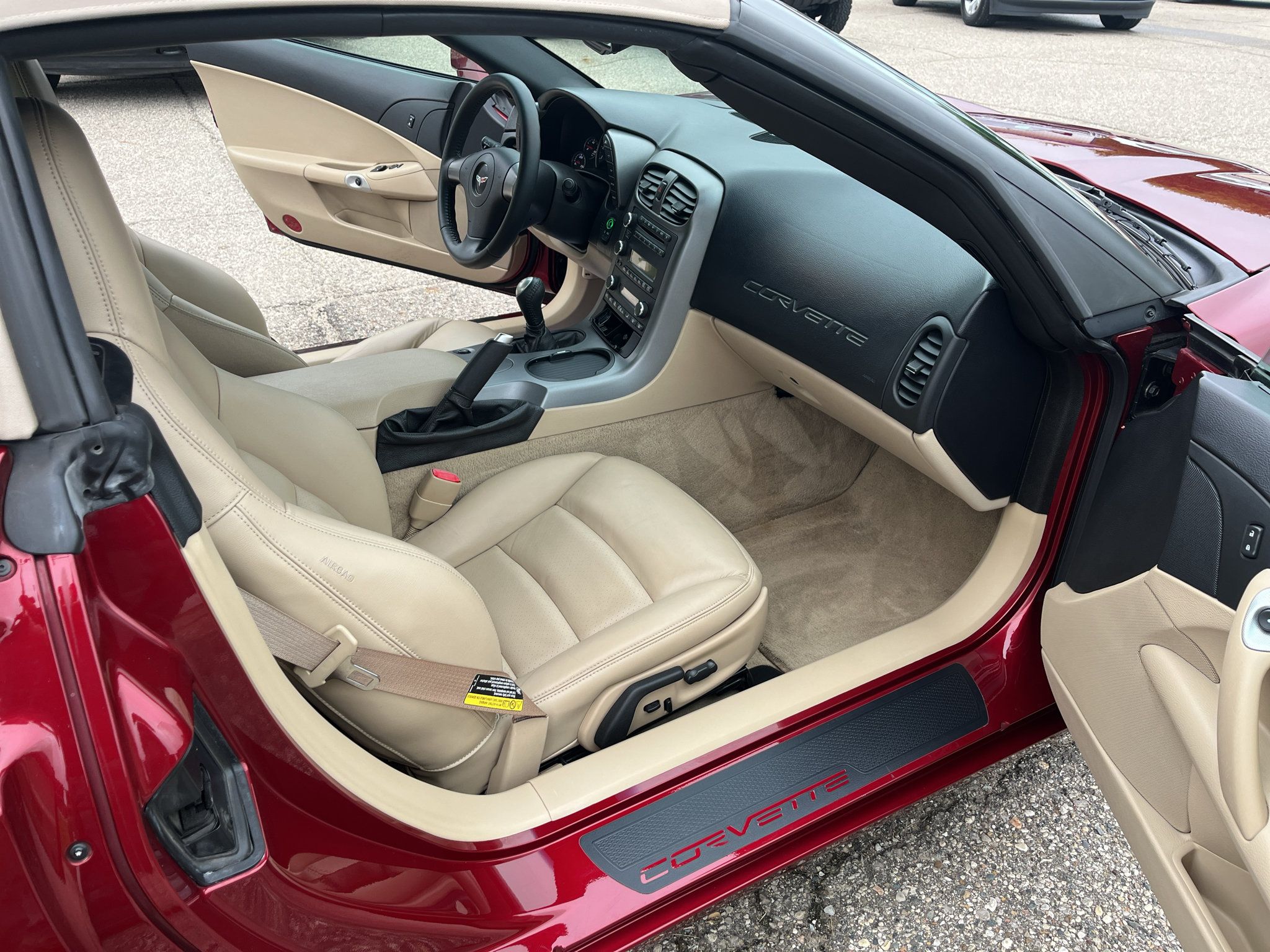 Used 2006 Chevrolet Corvette Convertible w/ Performance Package RWD image 31