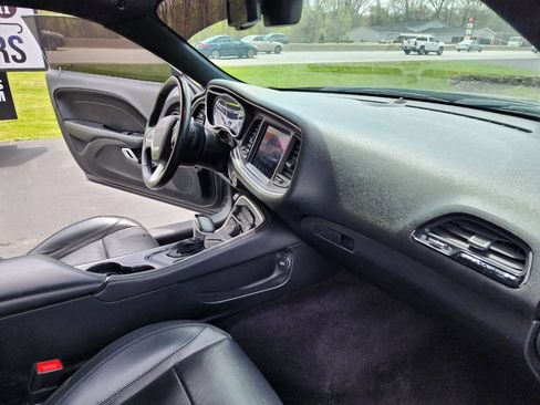 Used 2017 Dodge Challenger GT w/ Driver Convenience Group image 21