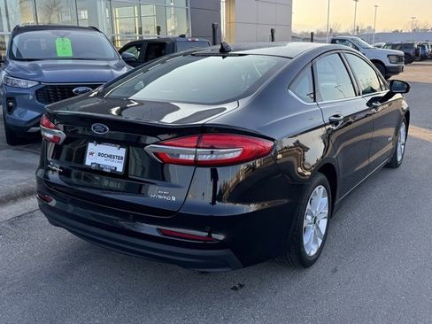Certified 2019 Ford Fusion SE image 36
