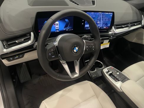 New 2026 BMW X1 xDrive28i w/ Technology Package AWD/4WD image 7
