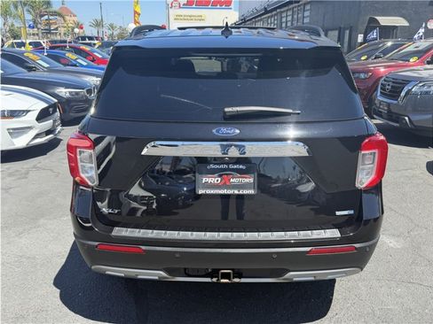 Used 2020 Ford Explorer XLT w/ Equipment Group 202A AWD/4WD image 5