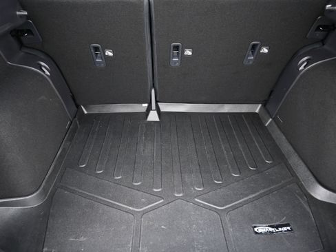 Certified 2023 Nissan Kicks SV image 12