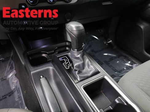 Used 2020 Toyota Tacoma SR RWD image 12