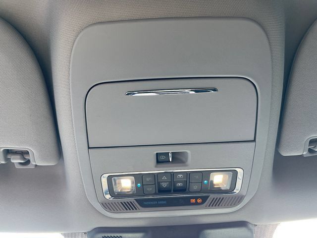 Used 2023 Ford F250 Lariat w/ Black Appearance Package AWD/4WD image 26