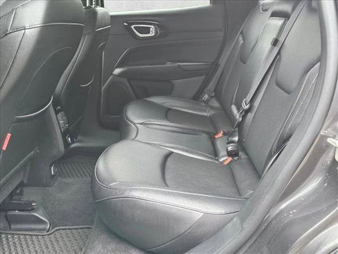 Used 2024 Jeep Compass Trailhawk AWD/4WD image 18