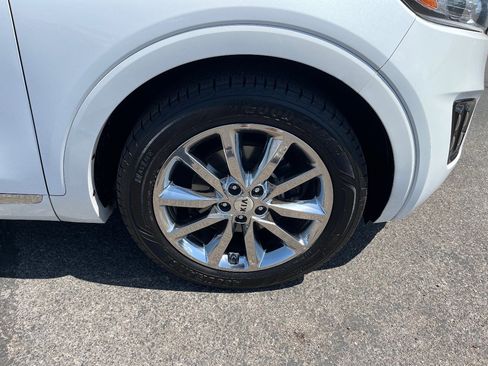 Used 2017 Kia Sorento SX image 50