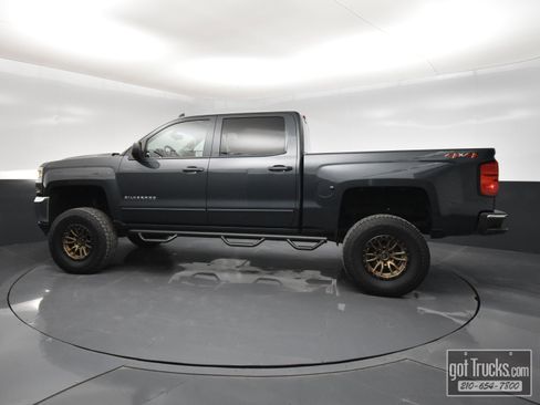 Used 2018 Chevrolet Silverado 1500 LT image 3