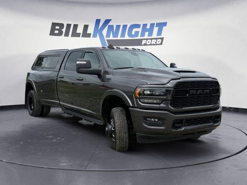 Used 2023 RAM 3500 Limited w/ Night Edition AWD/4WD image 7