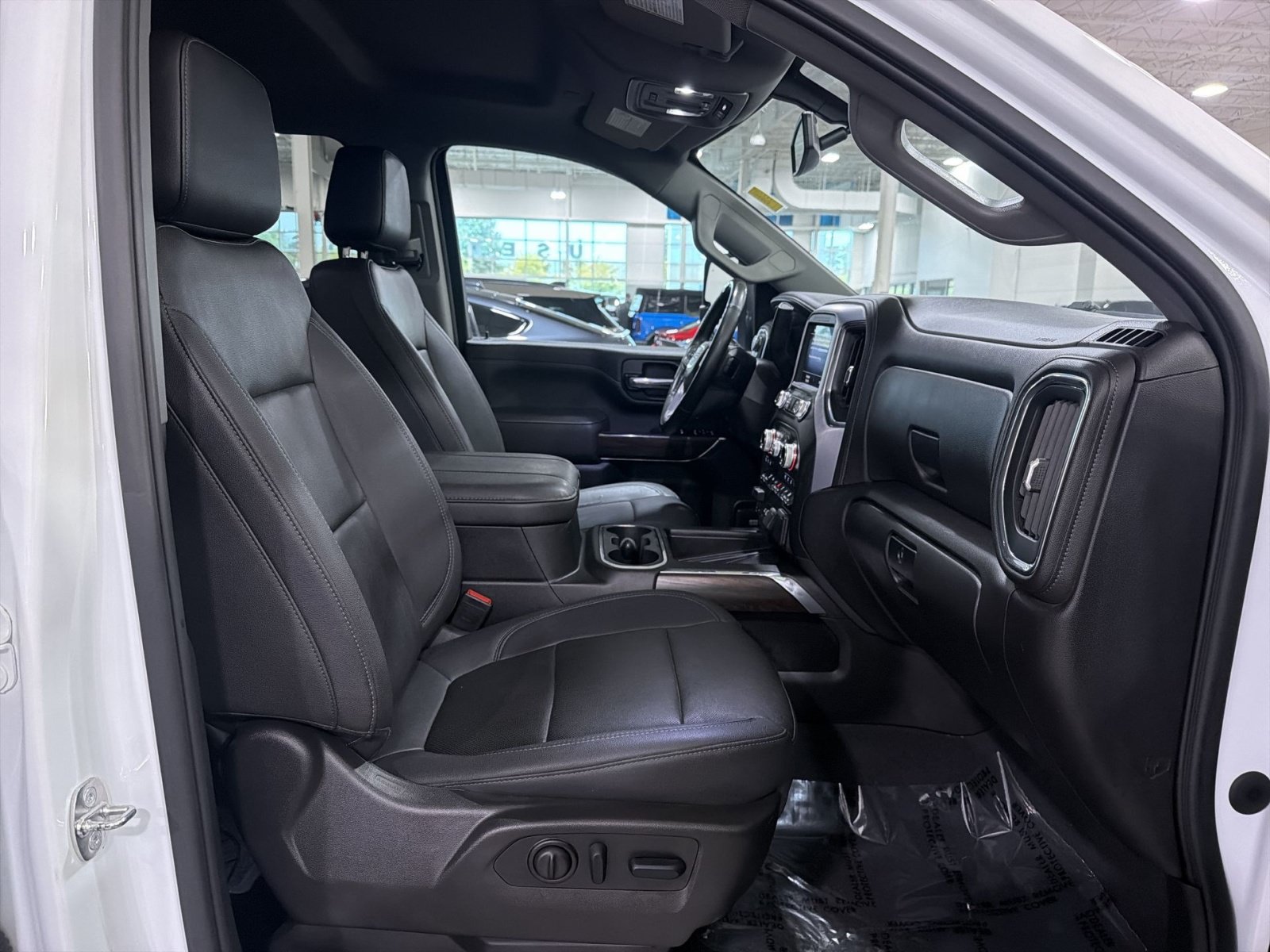 Used 2023 GMC Sierra 3500 SLT w/ SLT Premium Package AWD/4WD image 23