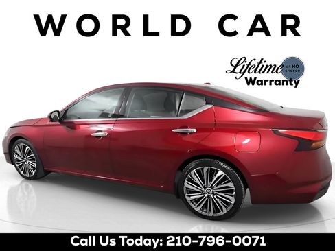Used 2023 Nissan Altima 2.5 SL FWD image 7