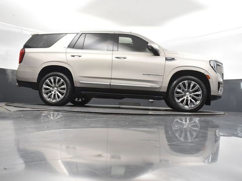 Used 2021 GMC Yukon Denali w/ LPO, Illumination Package image 41